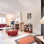 Pinada Villa